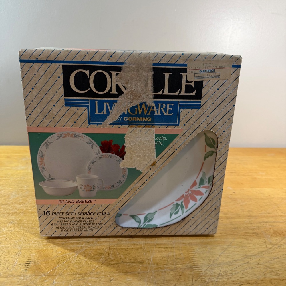 Corelle Island Breeze 16pc Dinnerware Set Vtg 1993 Service for 4 New Box